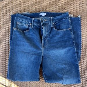 Good American skinny high waisted with distressed knee jeans